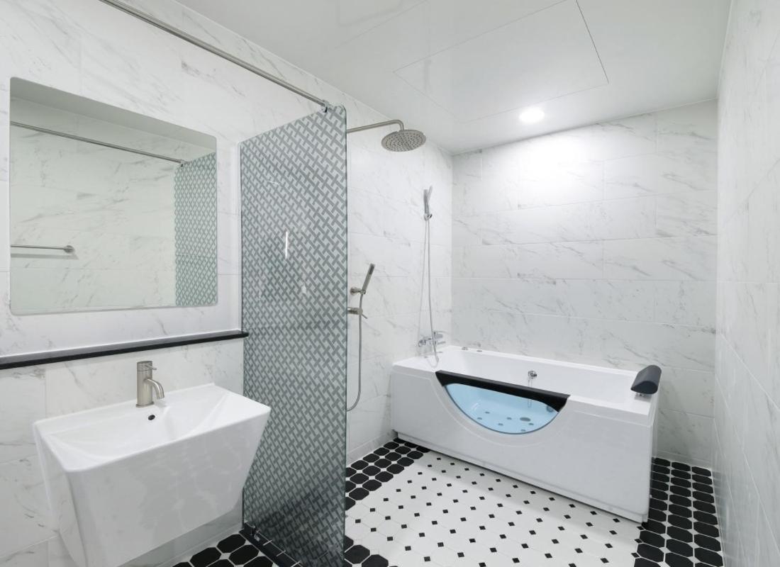 Wj Hotel Pool House Wonju Ngoại thất bức ảnh